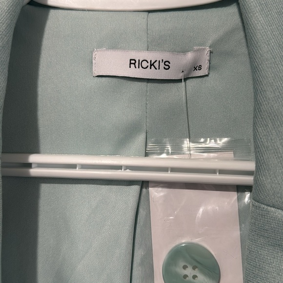 NWT Ricki’s 3/4 sleeve blazer - Picture 5 of 7